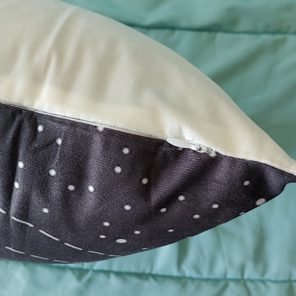 Galaxy Cat Pillow - Picture 3 of 6